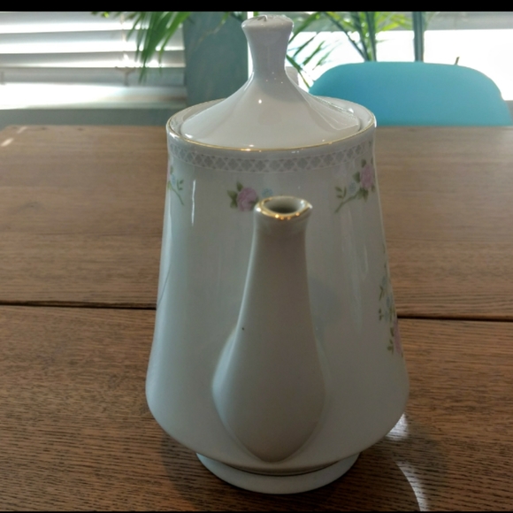 RARE Vintage Crown Ming Bird of Paradise Tea Pot🐦 - Picture 2 of 8